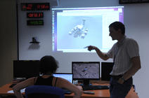 Scientifiques du Fimoc travaillant sur la mission MSL Curiosity